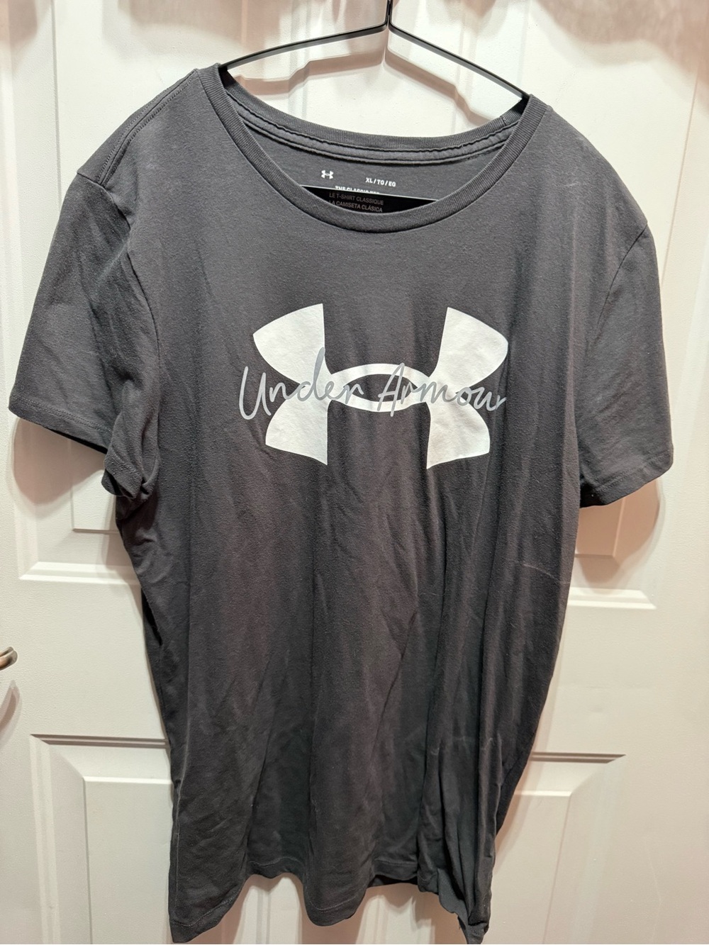 Under Armour Women’s Charcoal Gray Short-Sleeve Logo Tee XL